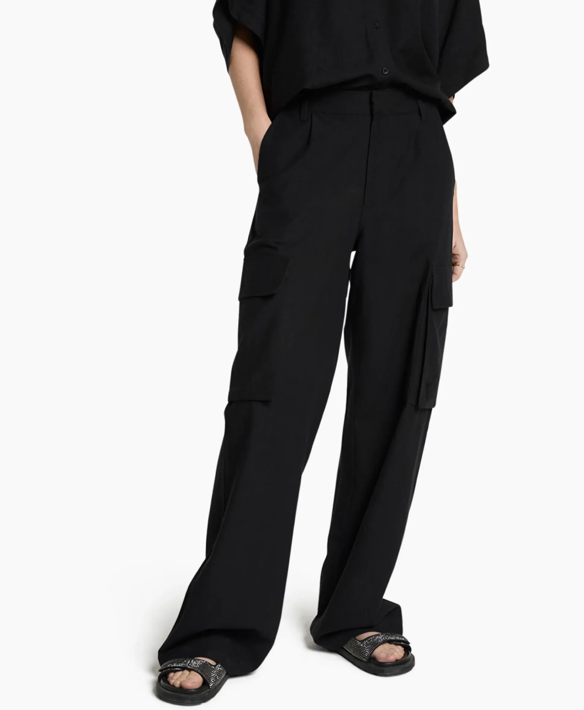 Alix The Label Cargobroek Woven Linen Cargo Zwart