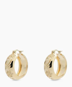 Anna+Nina Oorbellen Flower Garland Stamped Hoop Earrings Bra Goud