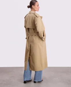 Closed Trenchcoat Trench Coat Bruin