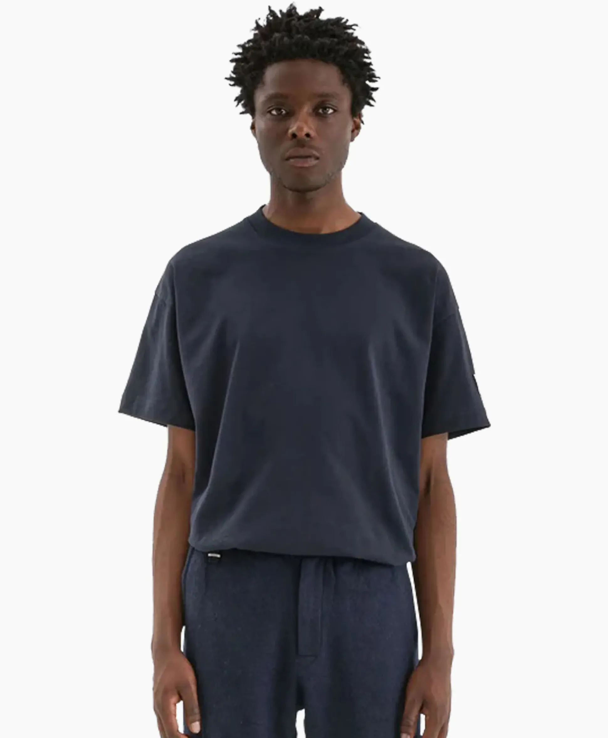 Flaneur T-Shirt Korte Mouw Atelier Sleeve Amblem Donker Blauw