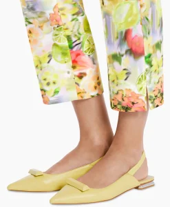 Marccain Collectie Broek Wc 81.12 J21 Midden Geel