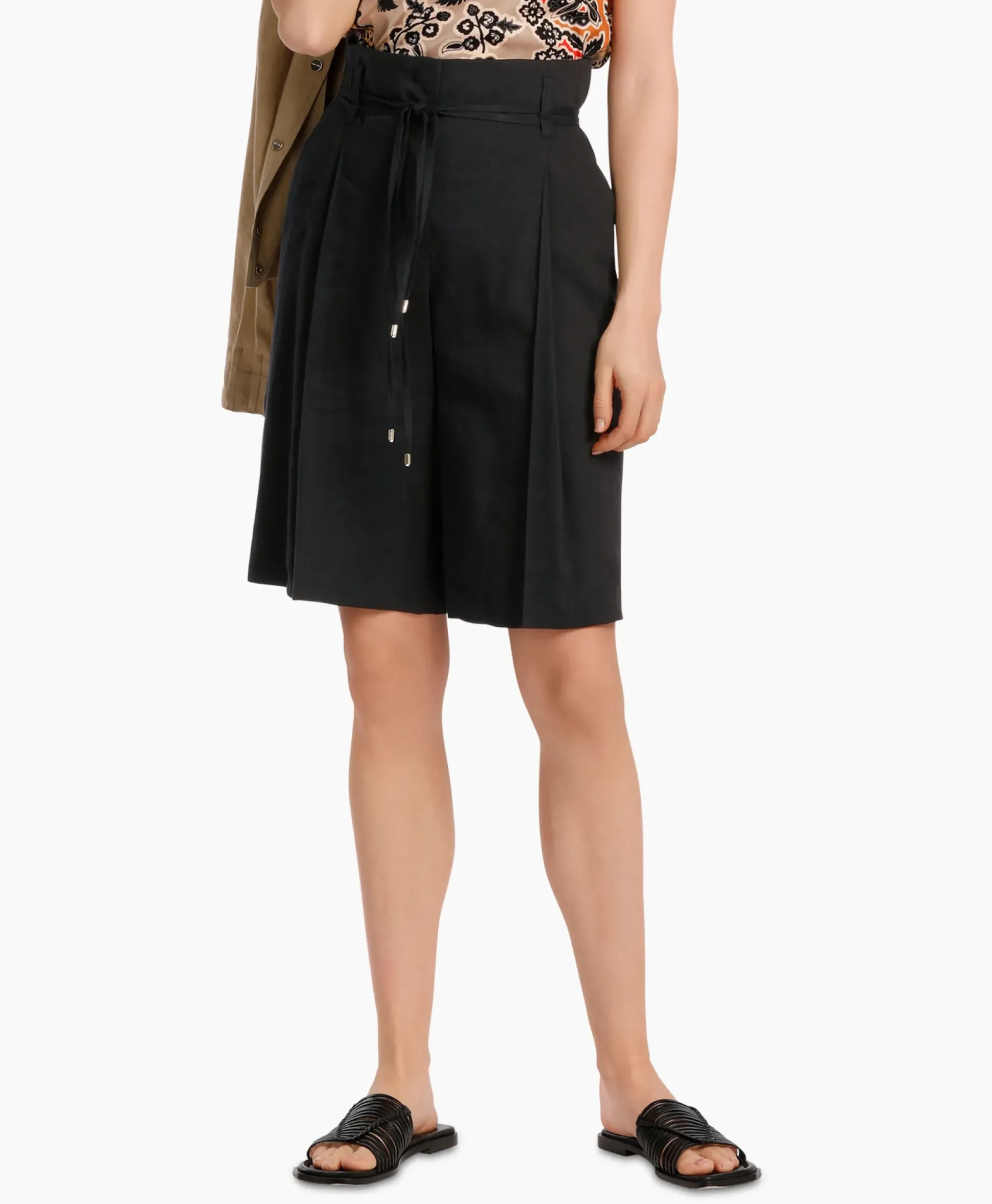 Marccain Collectie Short Wc 83.03 W47 Zwart