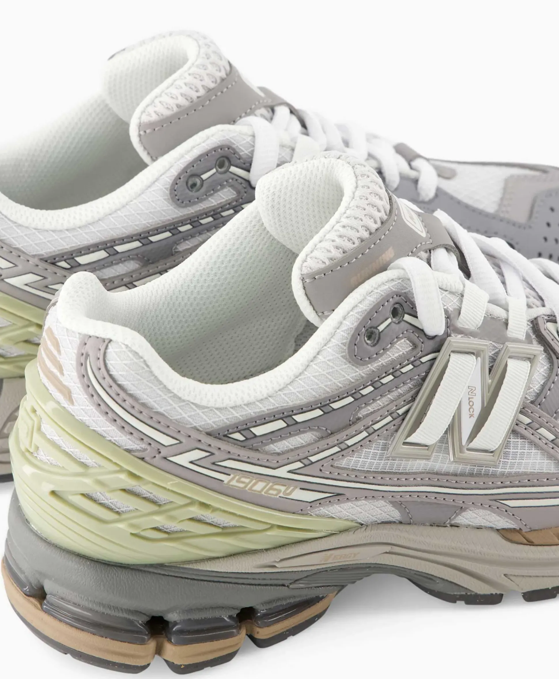 New Balance Sneaker 1906 Grijs