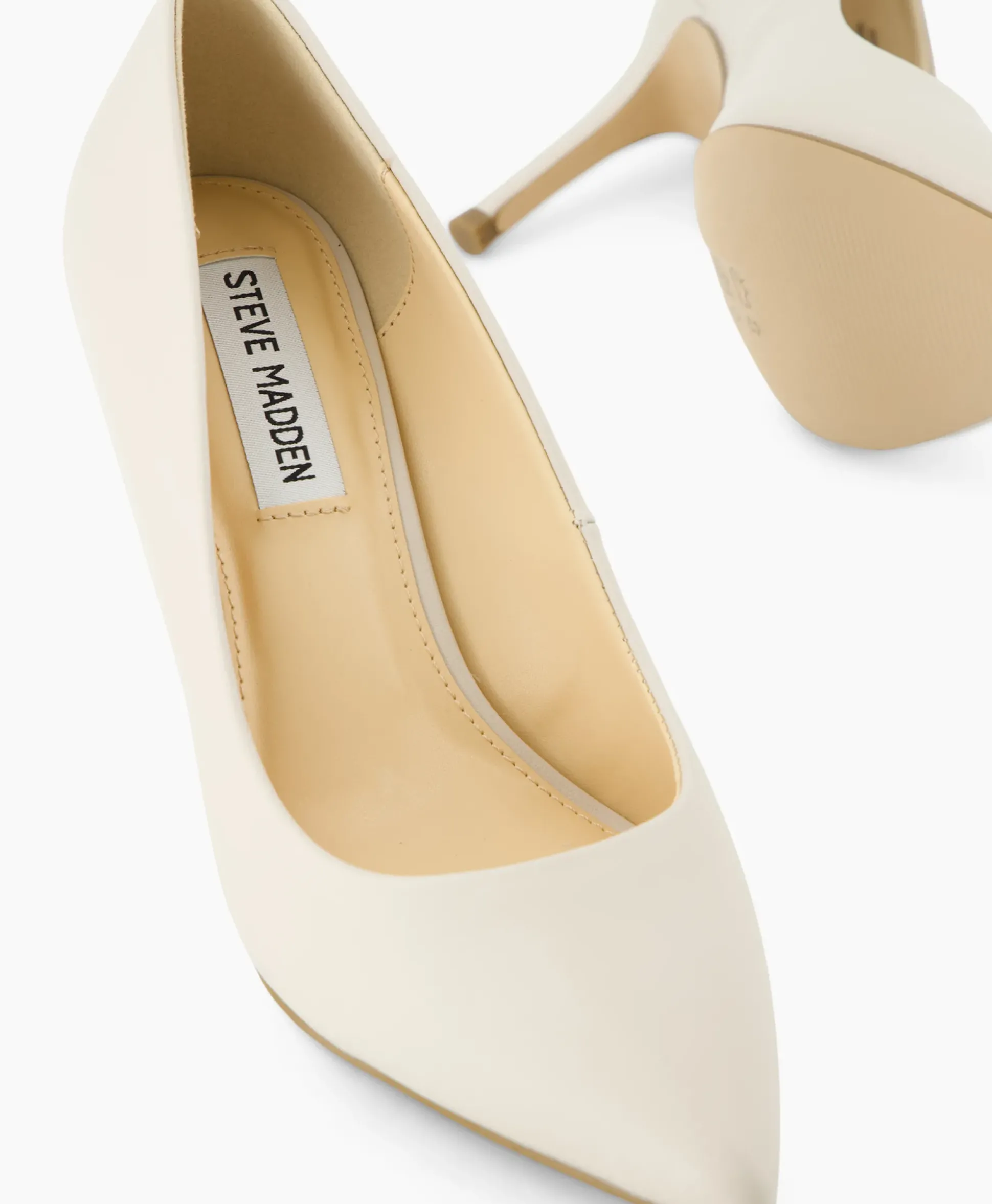 Steve Madden Pump Ladybug Ecru