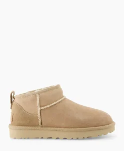 Ugg Enkellaars Winterboot Classic Ultra Mini Zand